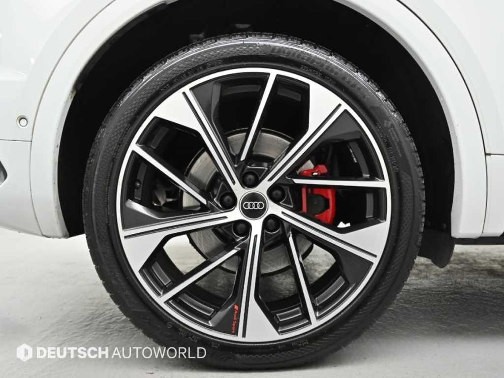 아우디 SQ5 SQ5 (FY) 3.0 TFSI 콰트로 스포트백 이미지 5