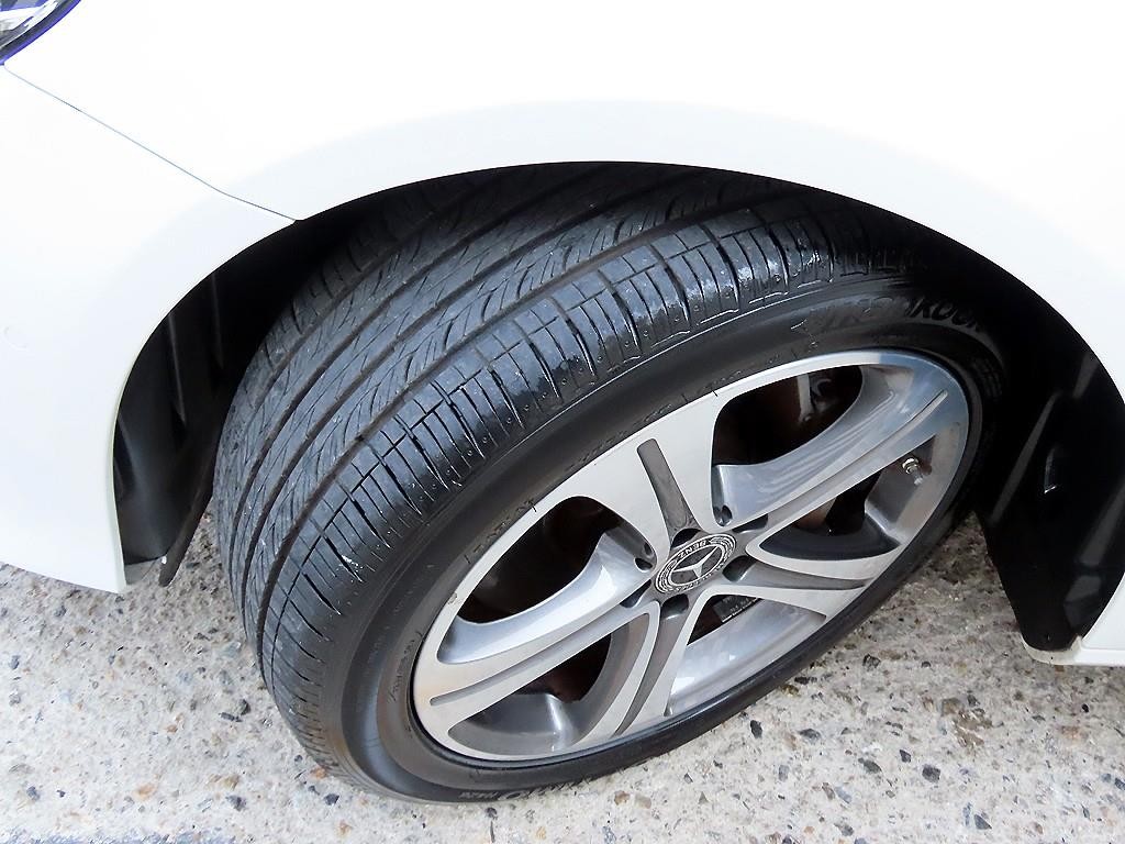 벤츠 E 클래스 E-클래스 W213 E300 아방가르드 이미지 20