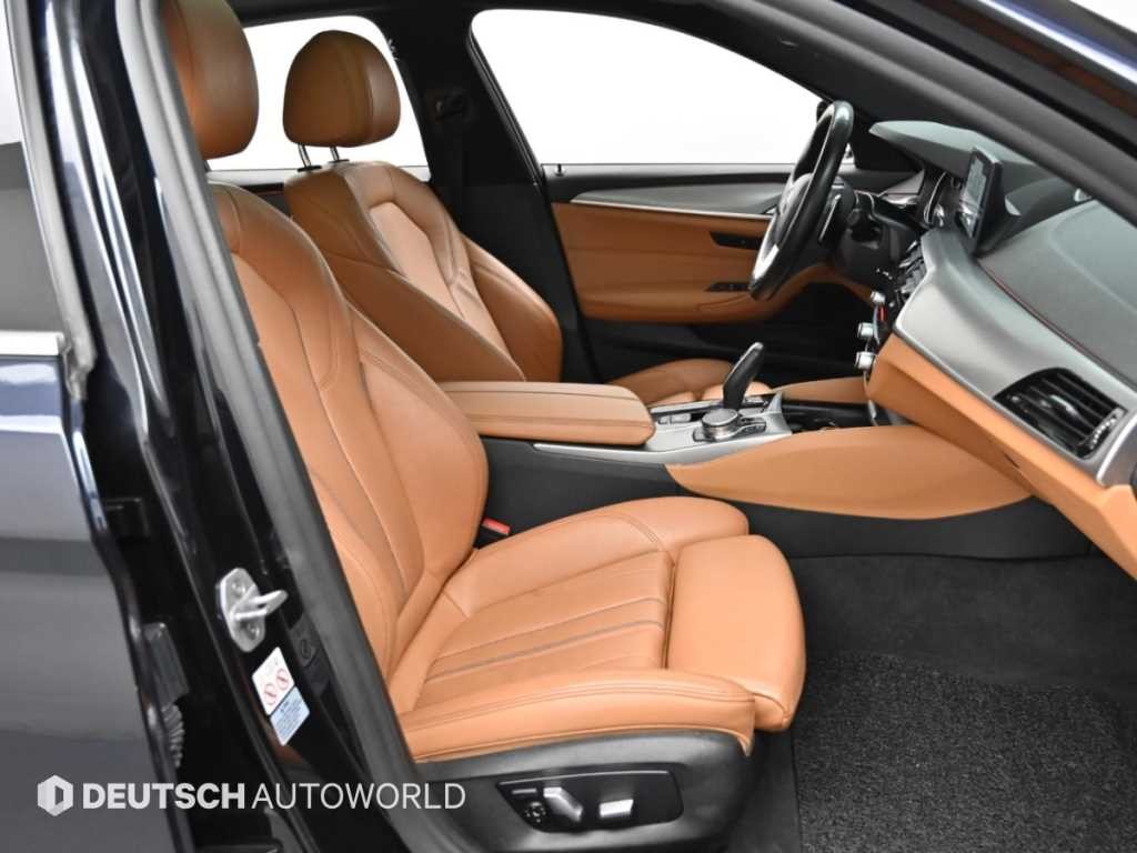 BMW 5시리즈 5시리즈 (G30) 520d xDrive M 스포츠 이미지 10