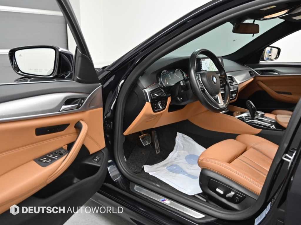 BMW 5시리즈 5시리즈 (G30) 520d xDrive M 스포츠 이미지 11