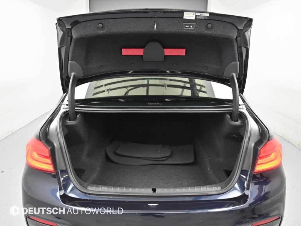 BMW 5시리즈 5시리즈 (G30) 520d xDrive M 스포츠 이미지 19