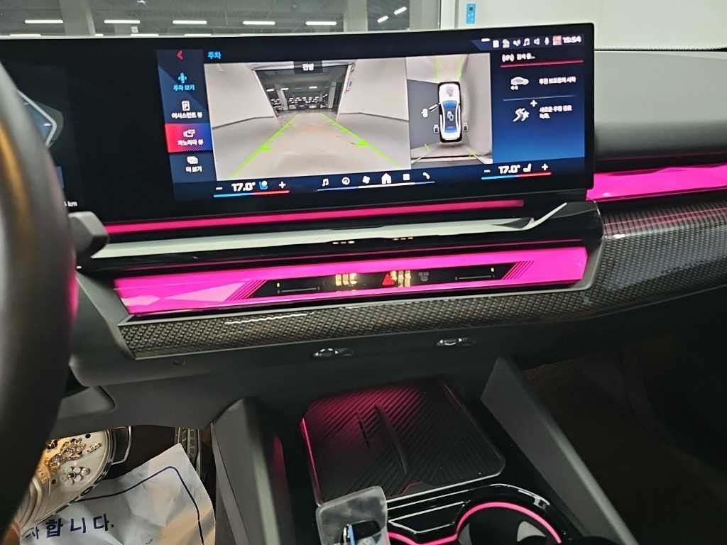 BMW i5 M60 xDrive 이미지 10