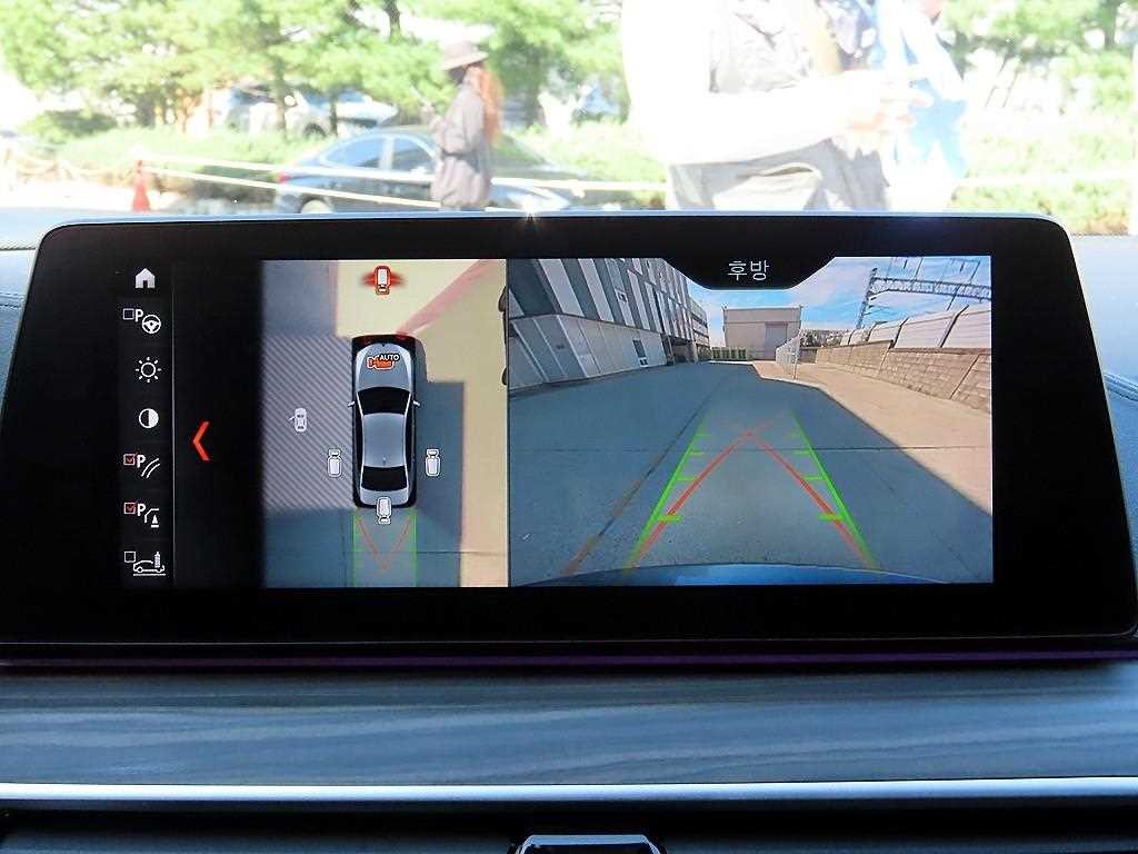 BMW 5시리즈 5시리즈 (G30) 520d xDrive M 스포츠 플러스 이미지 14