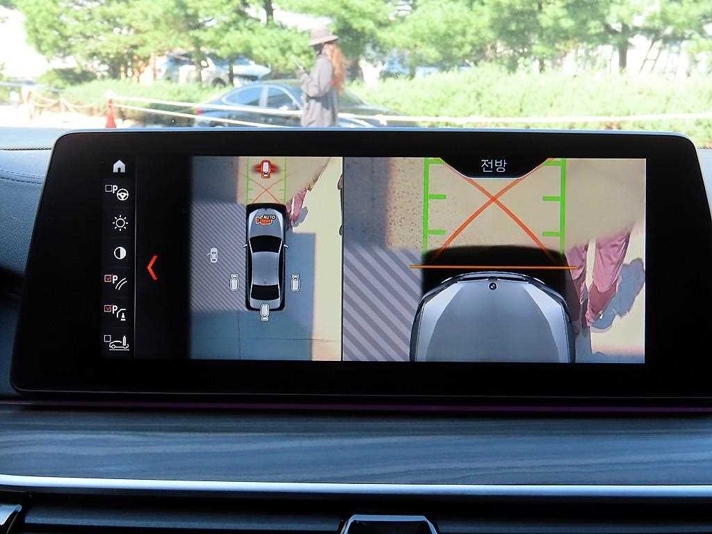 BMW 5시리즈 5시리즈 (G30) 520d xDrive M 스포츠 플러스 이미지 15