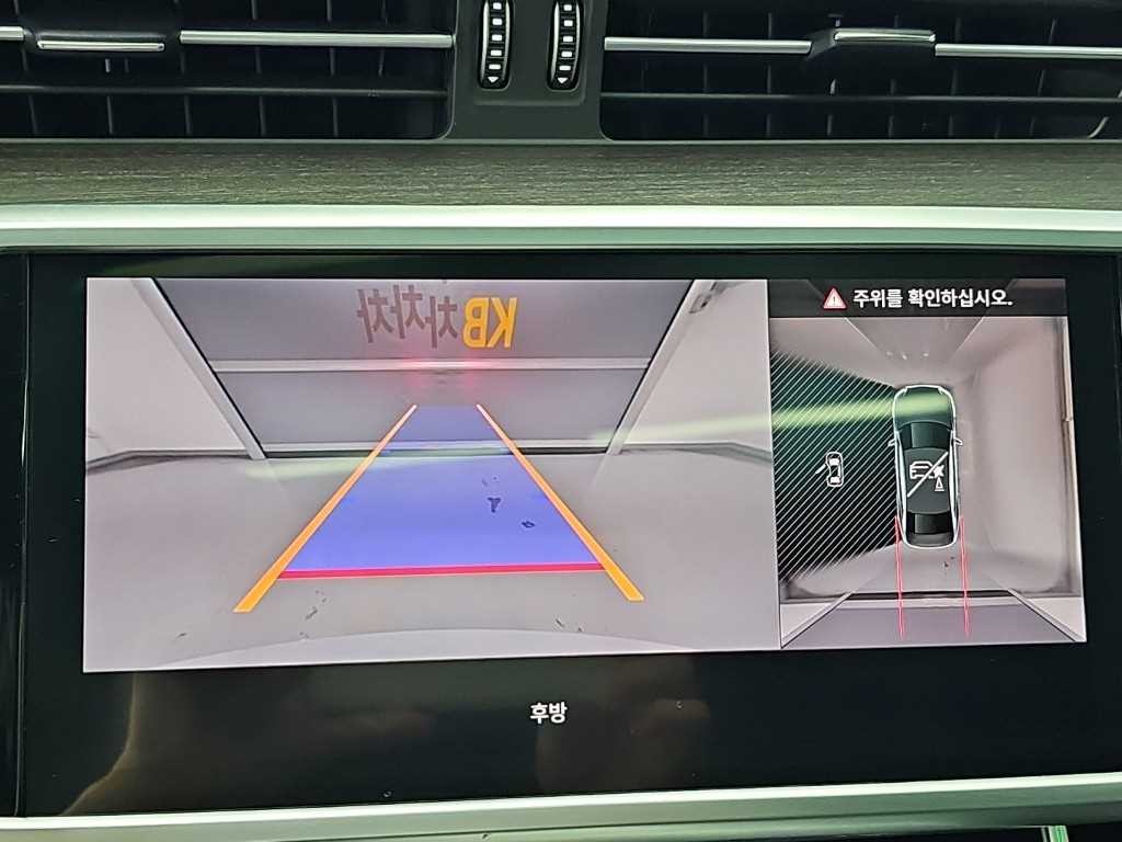 아우디 A6 A6 (C8) 45 TFSI 콰트로 프리미엄 이미지 16
