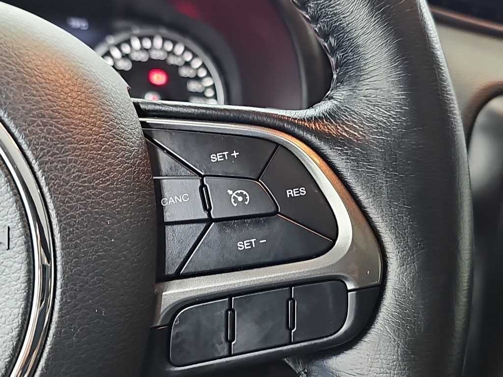 지프 레니게이드 2.0 디젤 리미티드 AWD 이미지 17