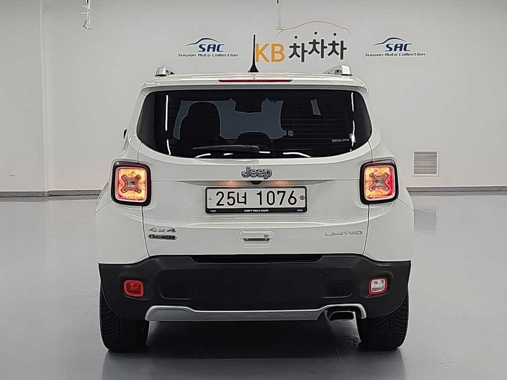 지프 레니게이드 2.0 디젤 리미티드 AWD 이미지 3