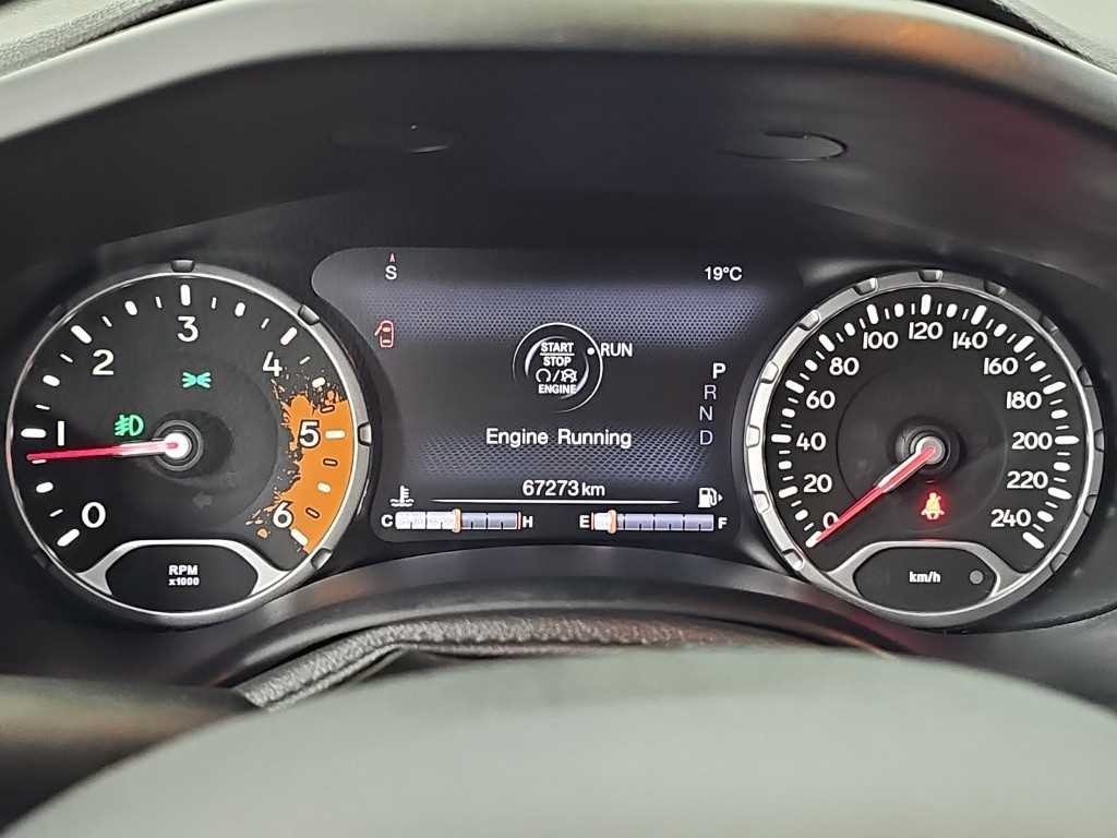 지프 레니게이드 2.0 디젤 리미티드 AWD 이미지 6
