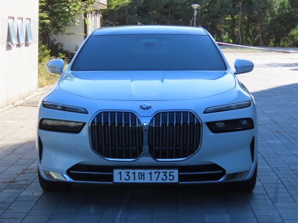 BMW 7시리즈 7시리즈 (G70) 740i sDrive 디자인퓨어 엑셀런스 이미지 1