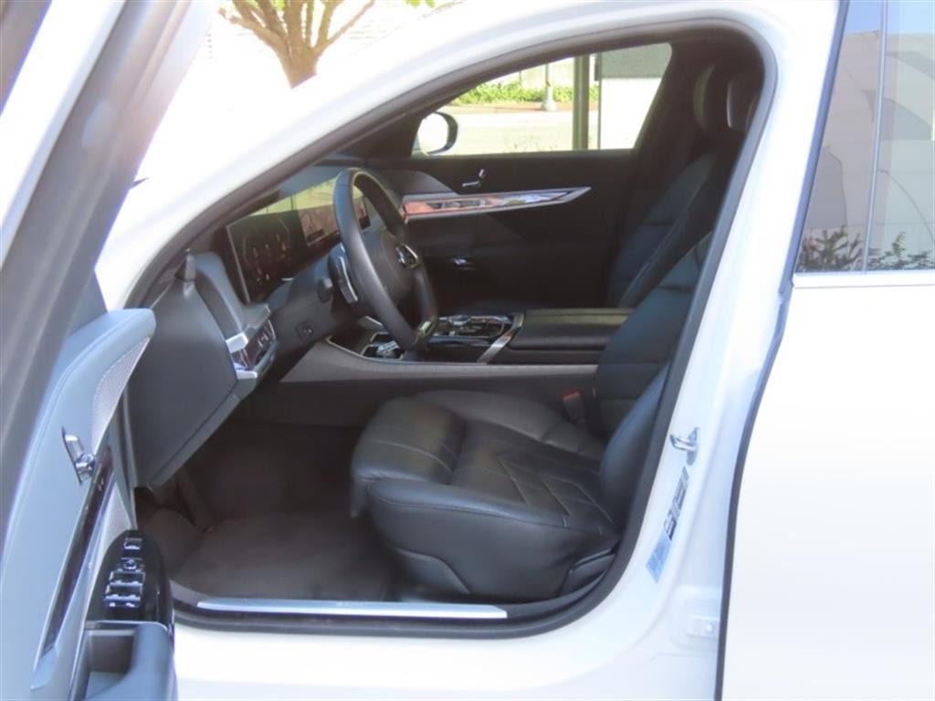 BMW 7시리즈 7시리즈 (G70) 740i sDrive 디자인퓨어 엑셀런스 이미지 12
