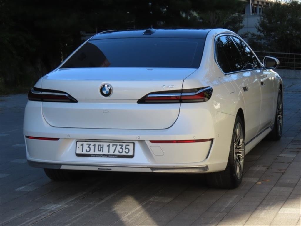BMW 7시리즈 7시리즈 (G70) 740i sDrive 디자인퓨어 엑셀런스 이미지 3