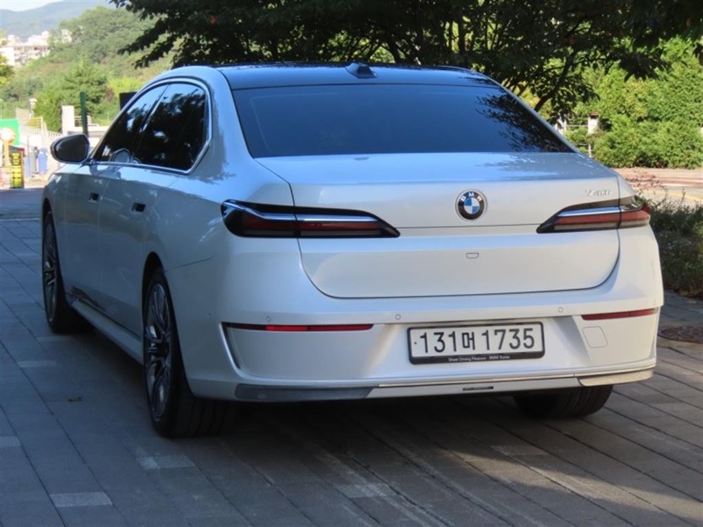 BMW 7시리즈 7시리즈 (G70) 740i sDrive 디자인퓨어 엑셀런스 이미지 4
