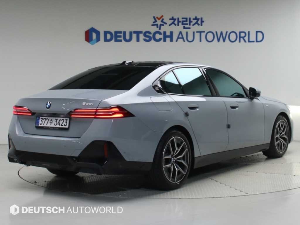 BMW 5시리즈 5시리즈 (G60) 520i 기본형 이미지 2