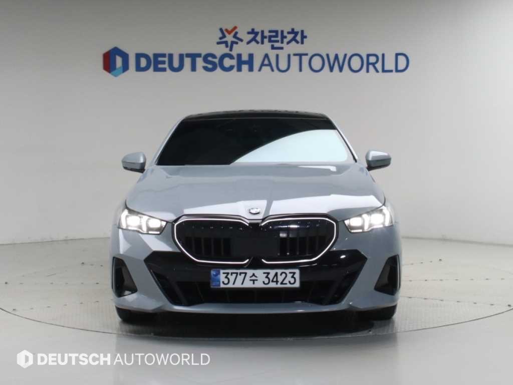 BMW 5시리즈 5시리즈 (G60) 520i 기본형 이미지 3