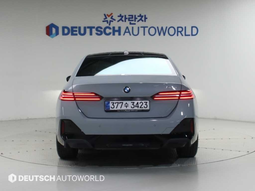BMW 5시리즈 5시리즈 (G60) 520i 기본형 이미지 4