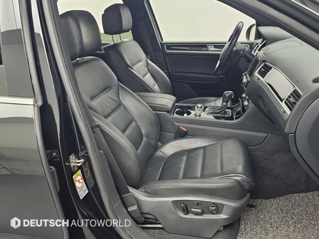 폭스바겐 투아렉 뉴 투아렉 V6 3.0 TDI R-LINE 이미지 10