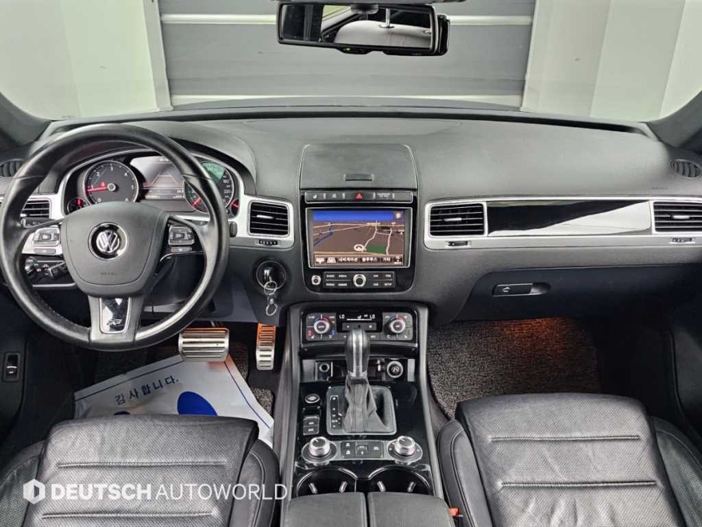폭스바겐 투아렉 뉴 투아렉 V6 3.0 TDI R-LINE 이미지 7