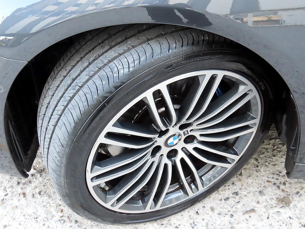 BMW 5시리즈 5시리즈 (G30) 530i xDrive M 스포츠 플러스 이미지 20