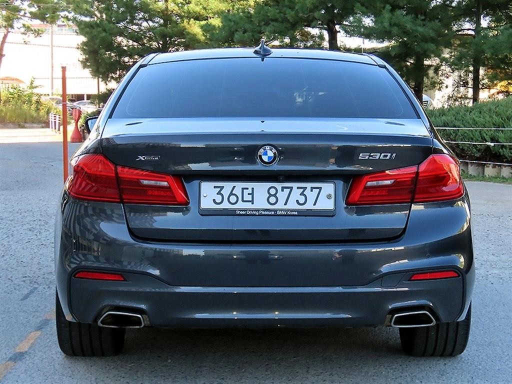 BMW 5시리즈 5시리즈 (G30) 530i xDrive M 스포츠 플러스 이미지 4