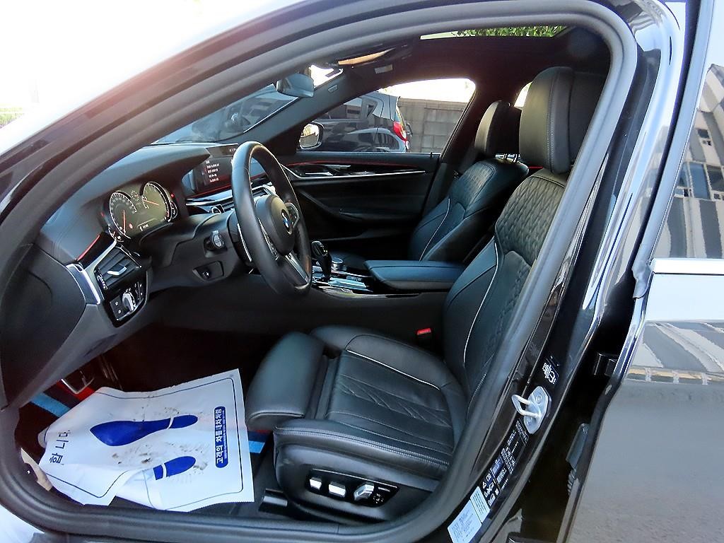 BMW 5시리즈 5시리즈 (G30) 530i xDrive M 스포츠 플러스 이미지 5