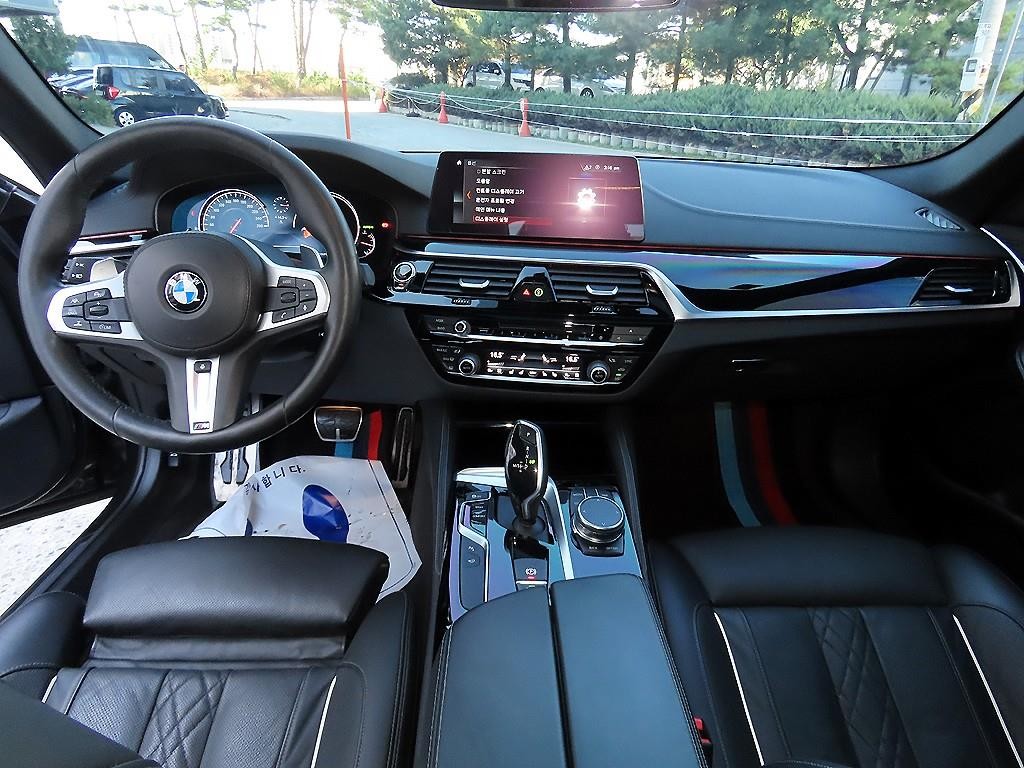 BMW 5시리즈 5시리즈 (G30) 530i xDrive M 스포츠 플러스 이미지 7