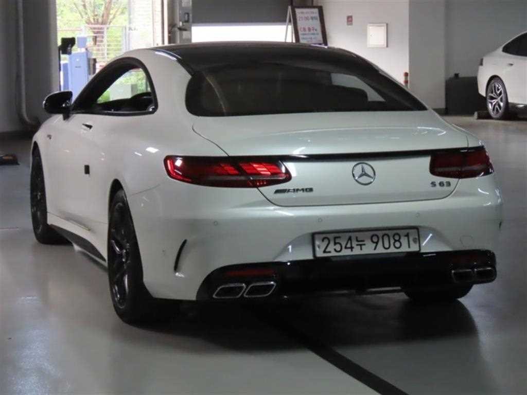 벤츠 S 클래스 S클래스-W222 S 63 AMG 4MATIC+ 쿠페 이미지 4