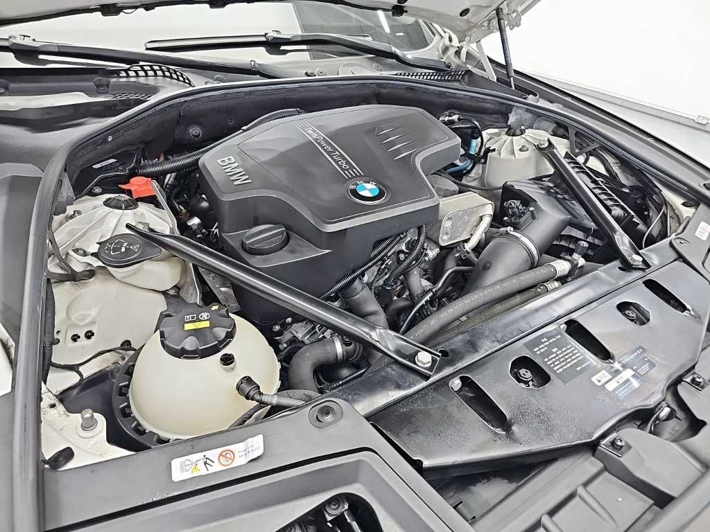 BMW 5시리즈 5시리즈 (F10) 528i M 에어로 다이나믹 이미지 5