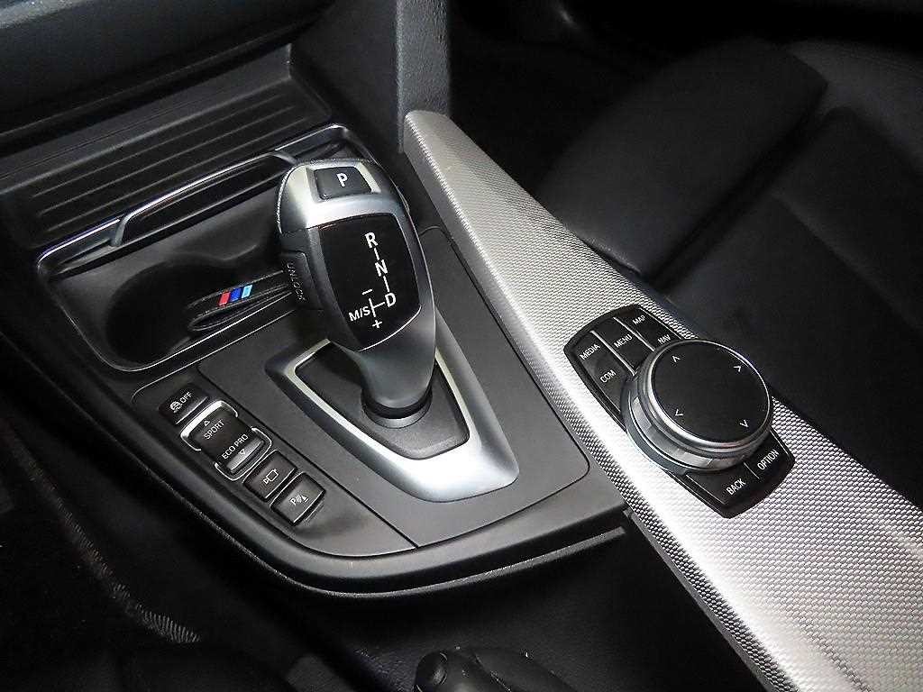 BMW 그란투리스모 3시리즈 GT (F34) GT 320D M 스포트 프리미엄 이미지 12