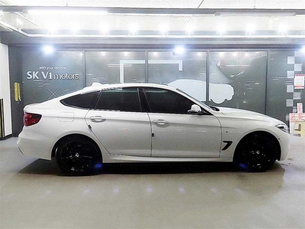 BMW 그란투리스모 3시리즈 GT (F34) GT 320D M 스포트 프리미엄 이미지 3