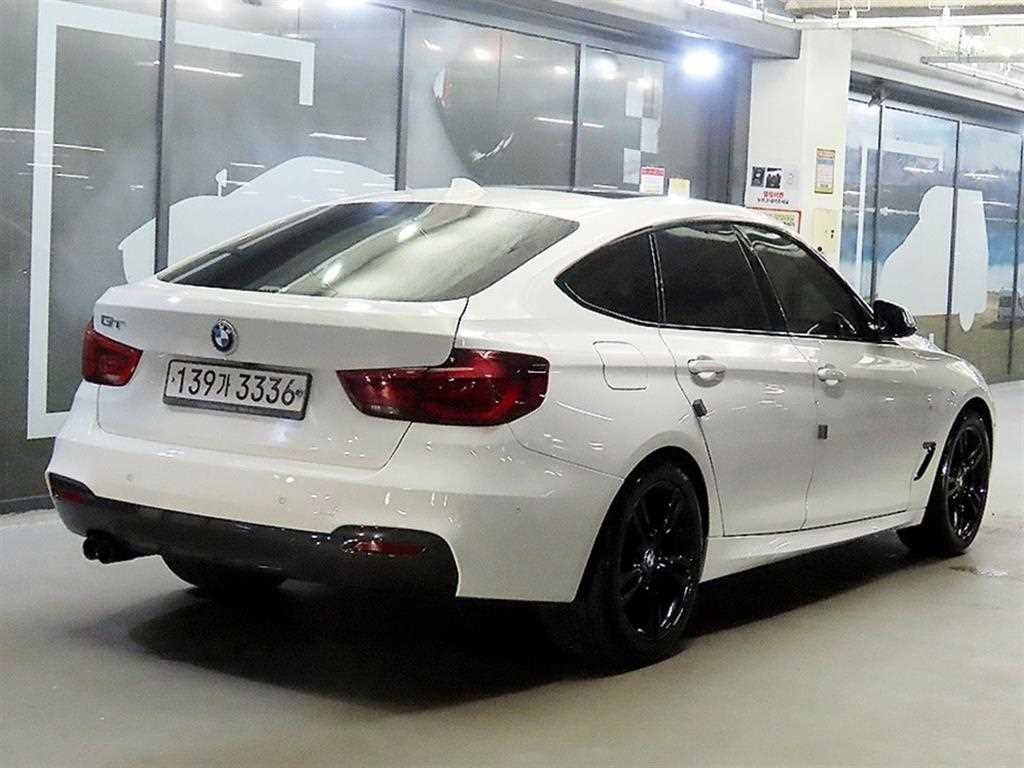 BMW 그란투리스모 3시리즈 GT (F34) GT 320D M 스포트 프리미엄 이미지 4