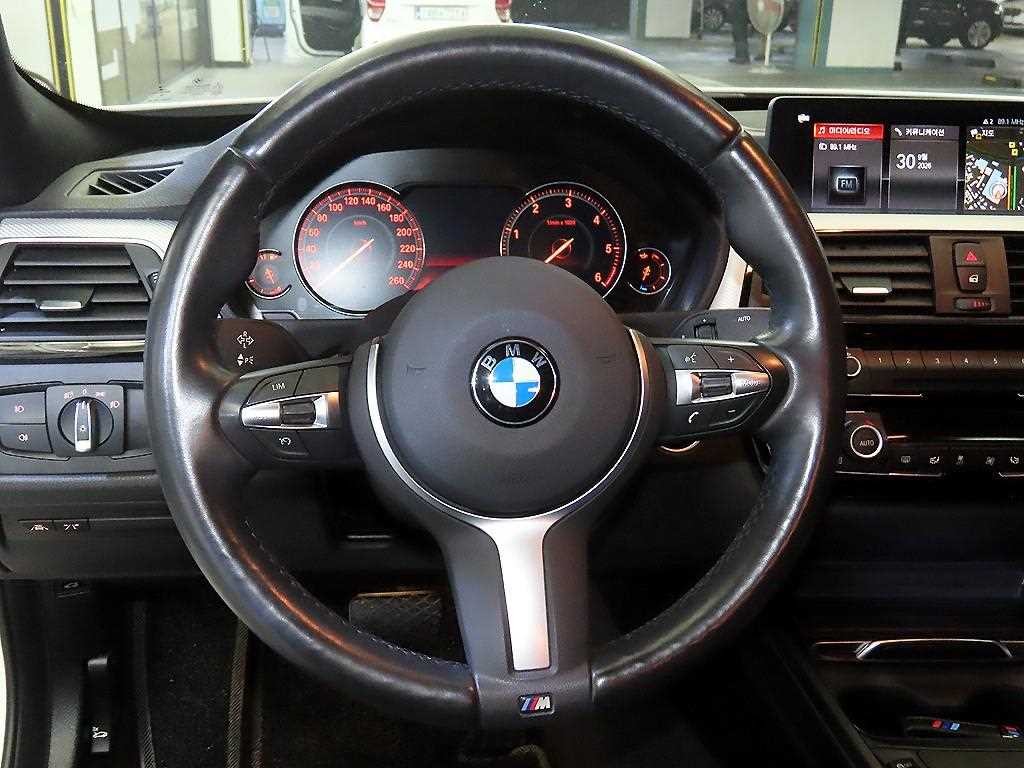 BMW 그란투리스모 3시리즈 GT (F34) GT 320D M 스포트 프리미엄 이미지 8