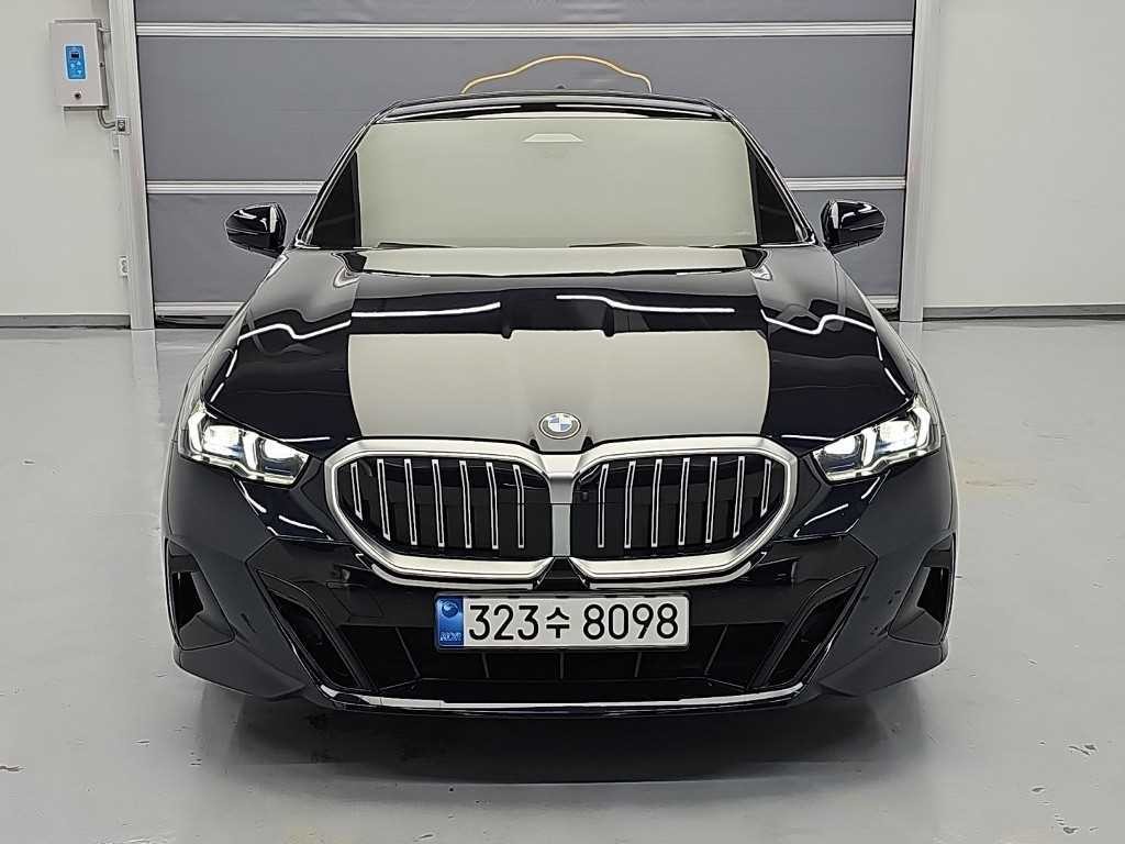 BMW 5시리즈 5시리즈 (G60) 520i M 스포츠 이미지 2