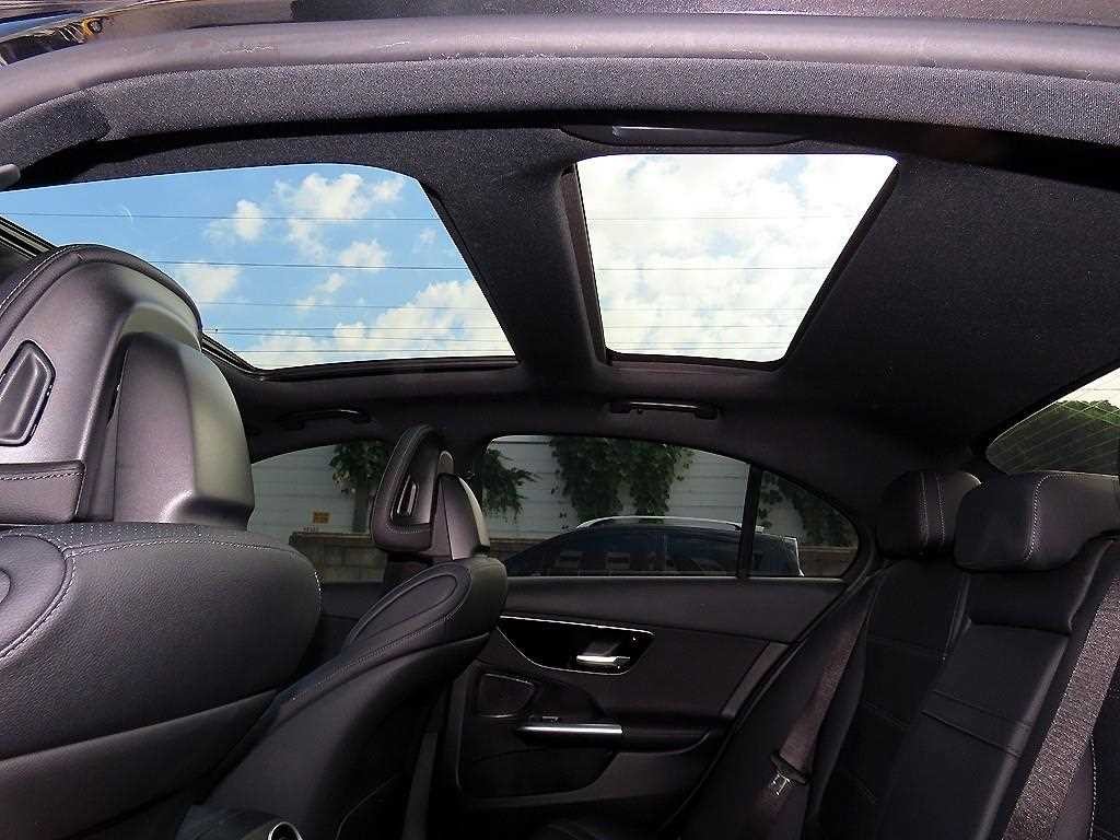 벤츠 C 클래스 C클래스 W206 C200 아방가르드 이미지 18