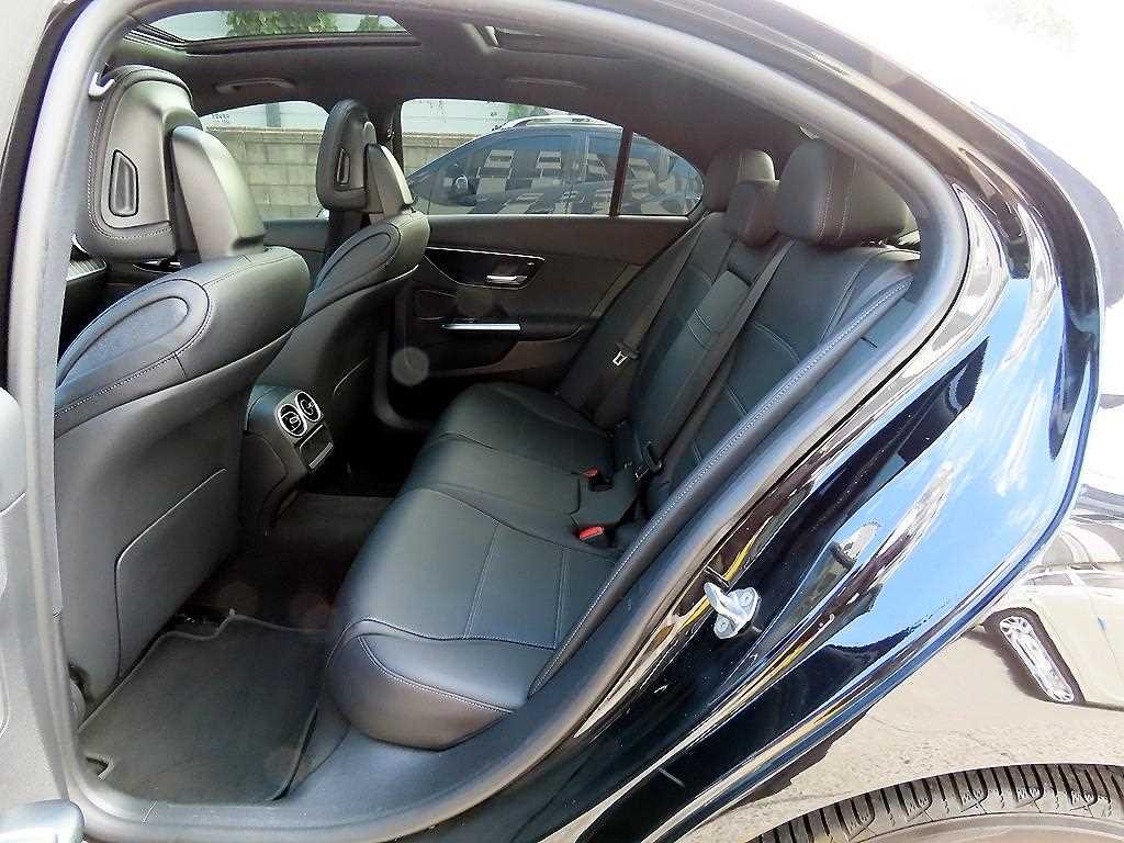 벤츠 C 클래스 C클래스 W206 C200 아방가르드 이미지 6