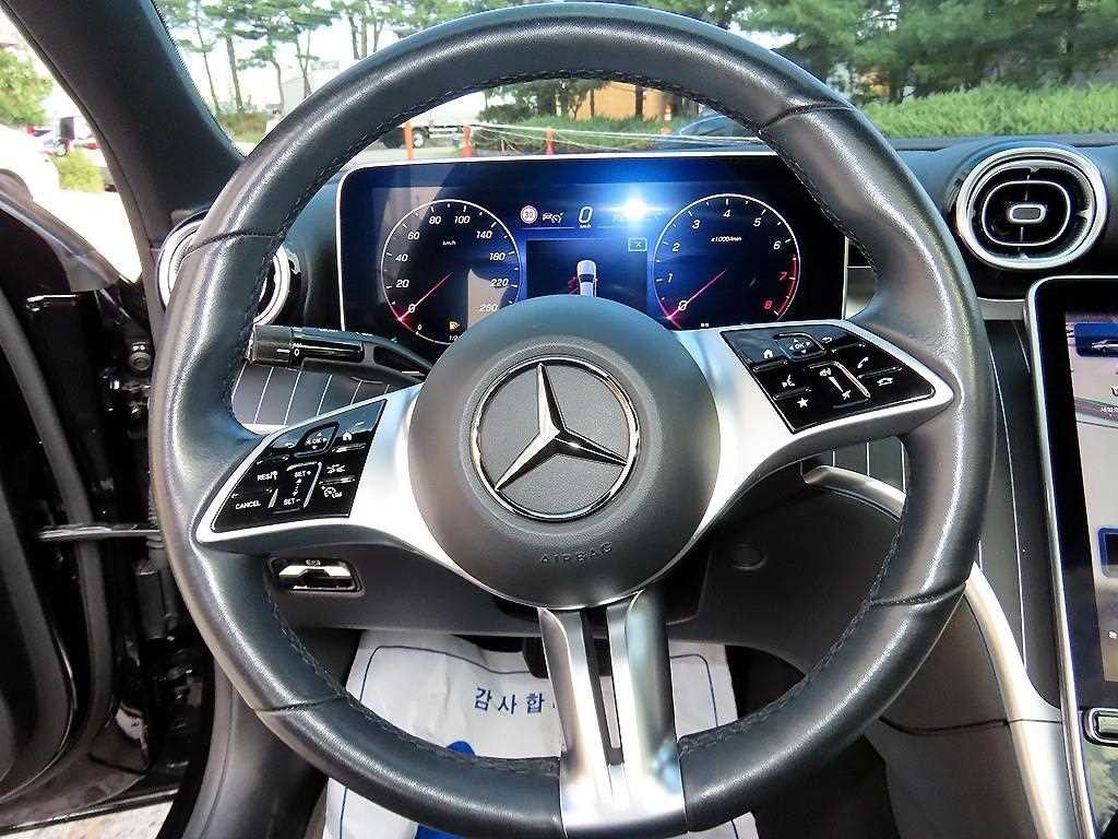 벤츠 C 클래스 C클래스 W206 C200 아방가르드 이미지 8