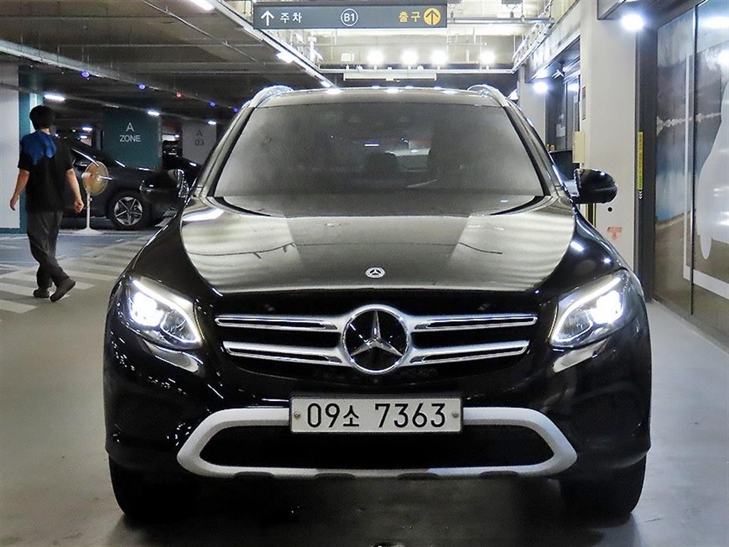 벤츠 GLC 클래스 GLC클래스 X253 GLC 350 e 4MATIC 프리미엄 이미지 2