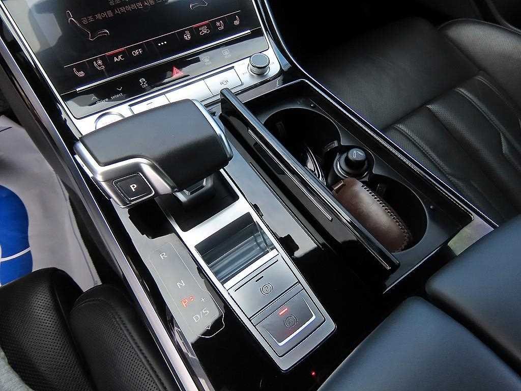 아우디 A8 A8 (D5) 55 TFSI 콰트로 LWB 이미지 11