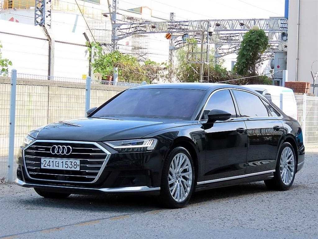 아우디 A8 A8 (D5) 55 TFSI 콰트로 LWB 이미지 2