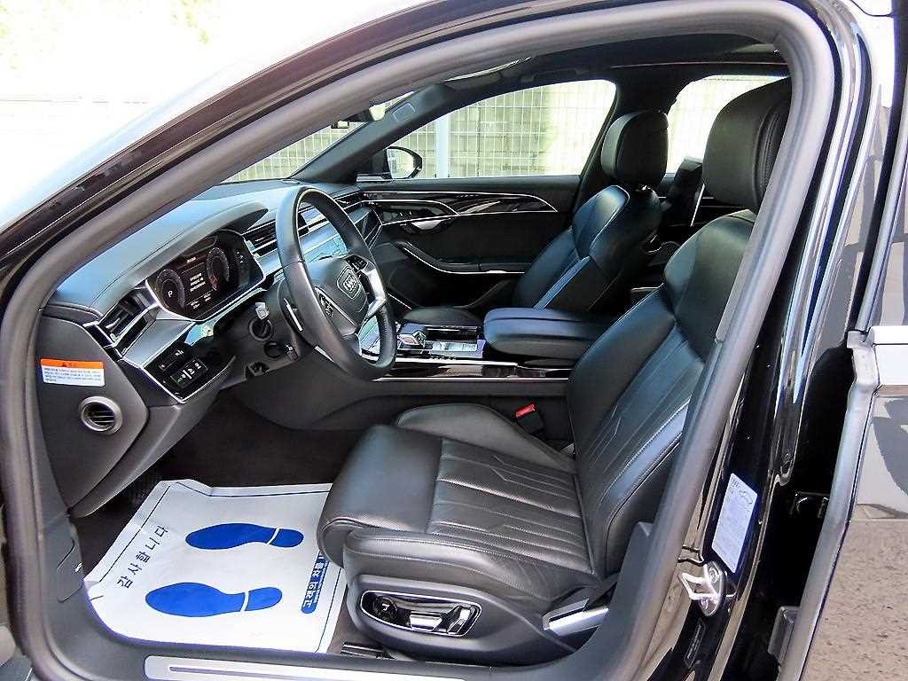 아우디 A8 A8 (D5) 55 TFSI 콰트로 LWB 이미지 5