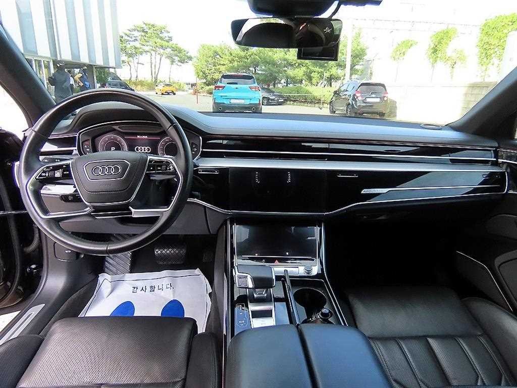 아우디 A8 A8 (D5) 55 TFSI 콰트로 LWB 이미지 7