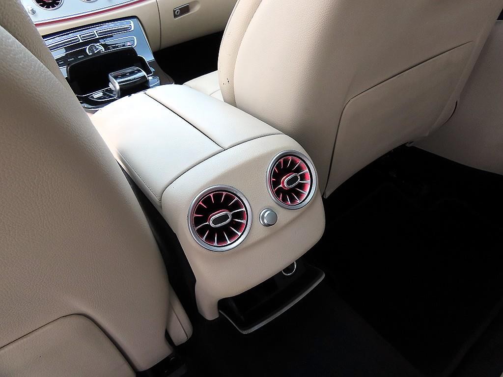 벤츠 E 클래스 E-클래스 W213 E200 아방가르드 이미지 16