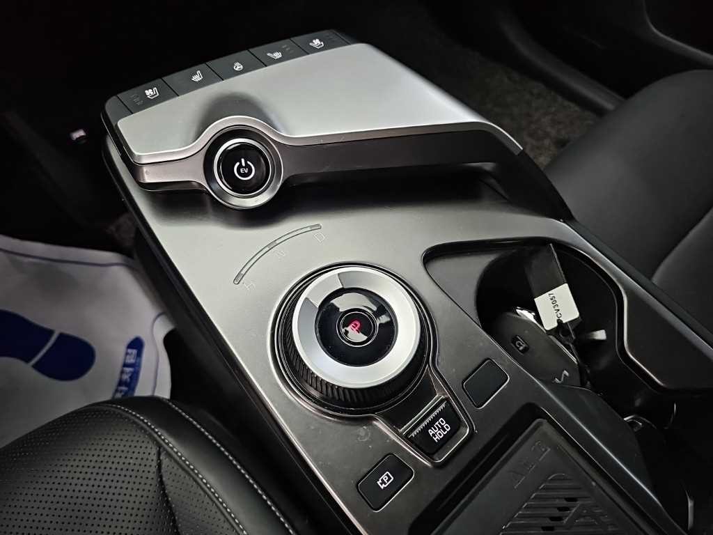 기아 EV6 롱레인지 AWD 에어 이미지 8