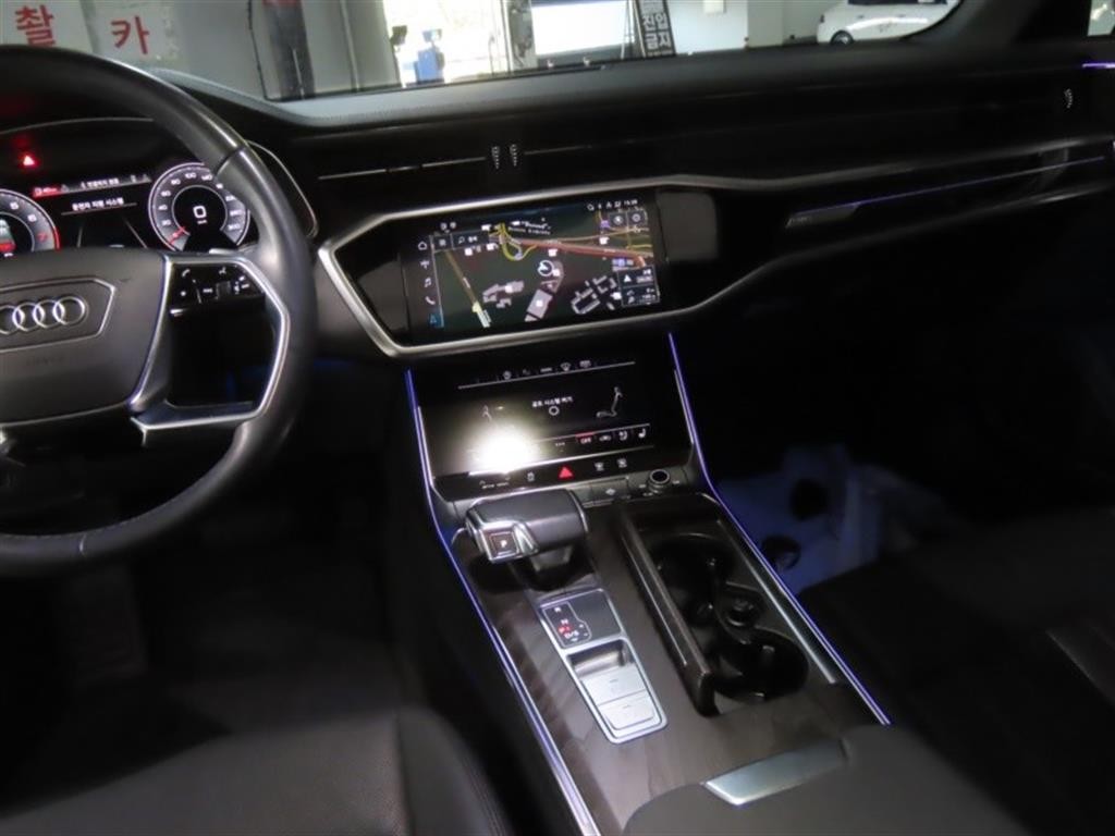 아우디 A6 A6 (C8) 45 TFSI 프리미엄 이미지 16