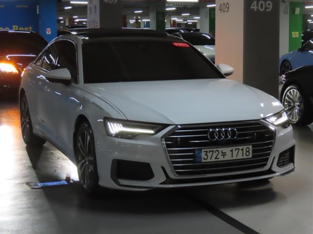 아우디 A6 A6 (C8) 45 TFSI 프리미엄 이미지 2