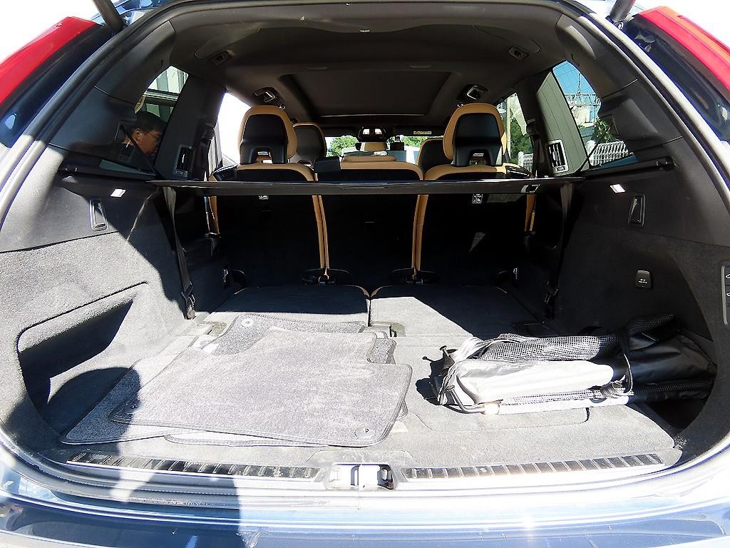 볼보 XC90 XC90 2세대 2.0 T8 AWD 얼티메이트 브라이트 이미지 17