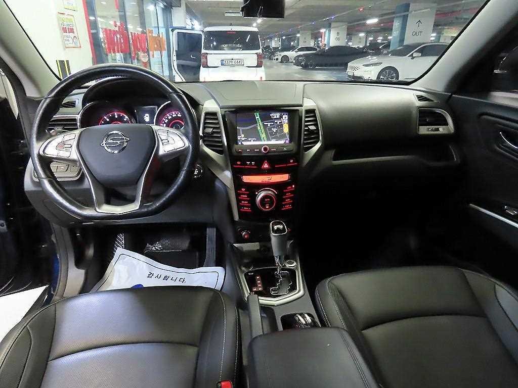 KG모빌리티(쌍용) 티볼리 디젤 2WD 1.6 LX 이미지 10