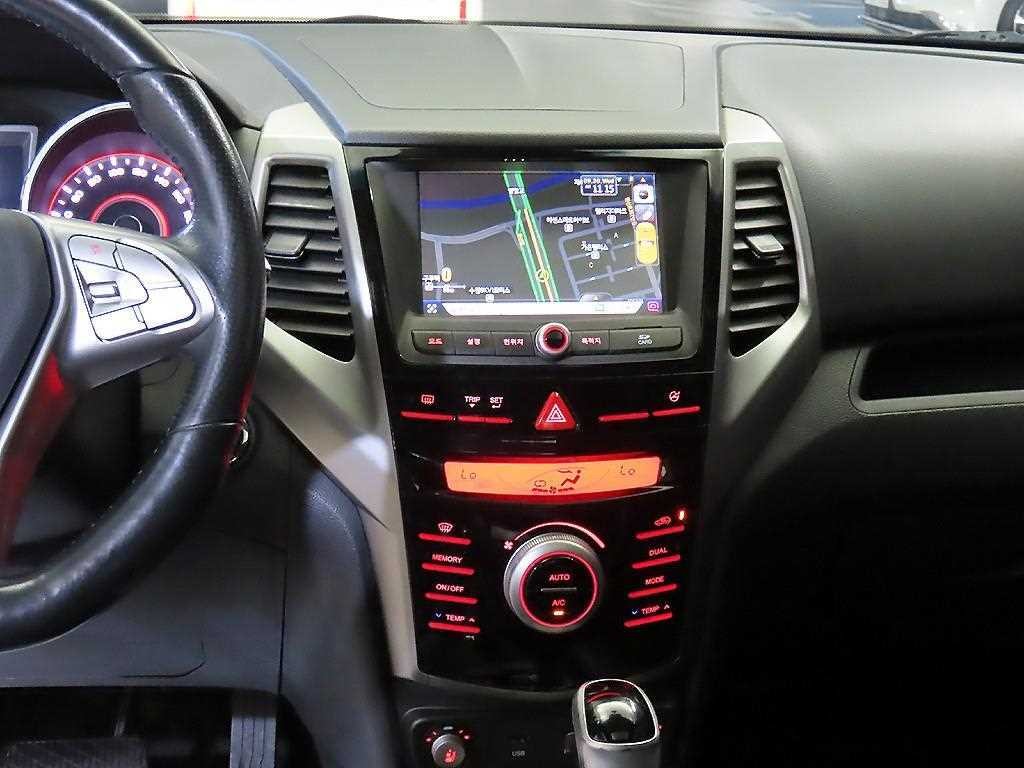 KG모빌리티(쌍용) 티볼리 디젤 2WD 1.6 LX 이미지 11