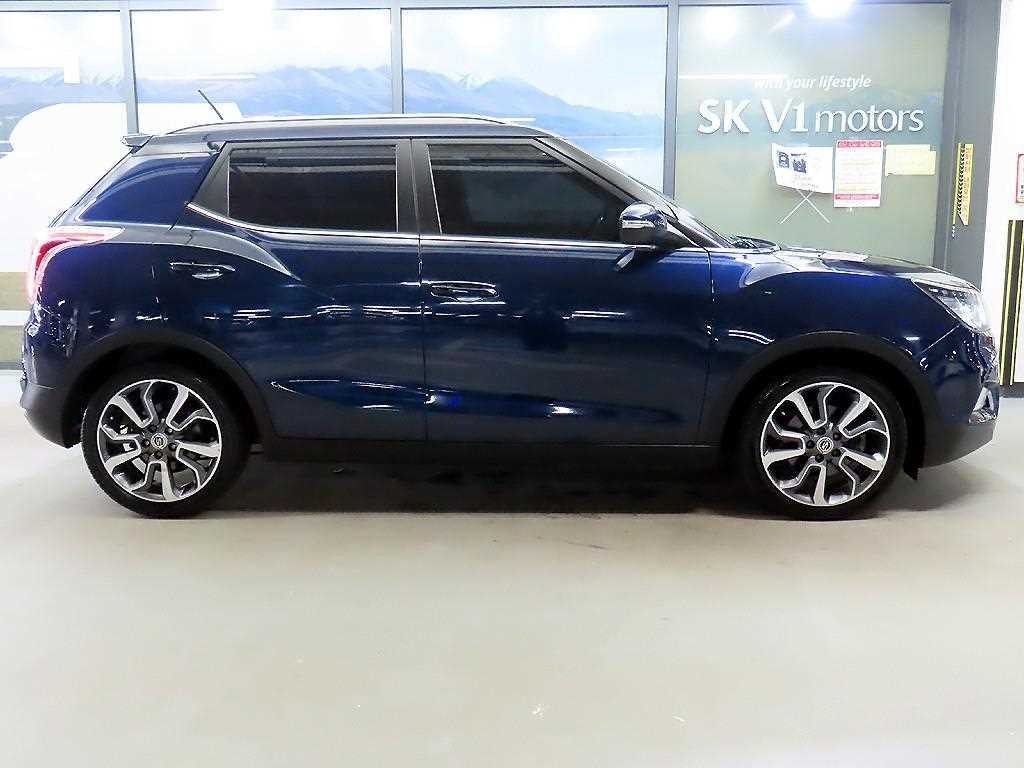 KG모빌리티(쌍용) 티볼리 디젤 2WD 1.6 LX 이미지 3