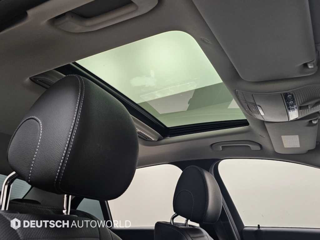 벤츠 E 클래스 E-클래스 W213 E300 4MATIC 아방가르드 이미지 18