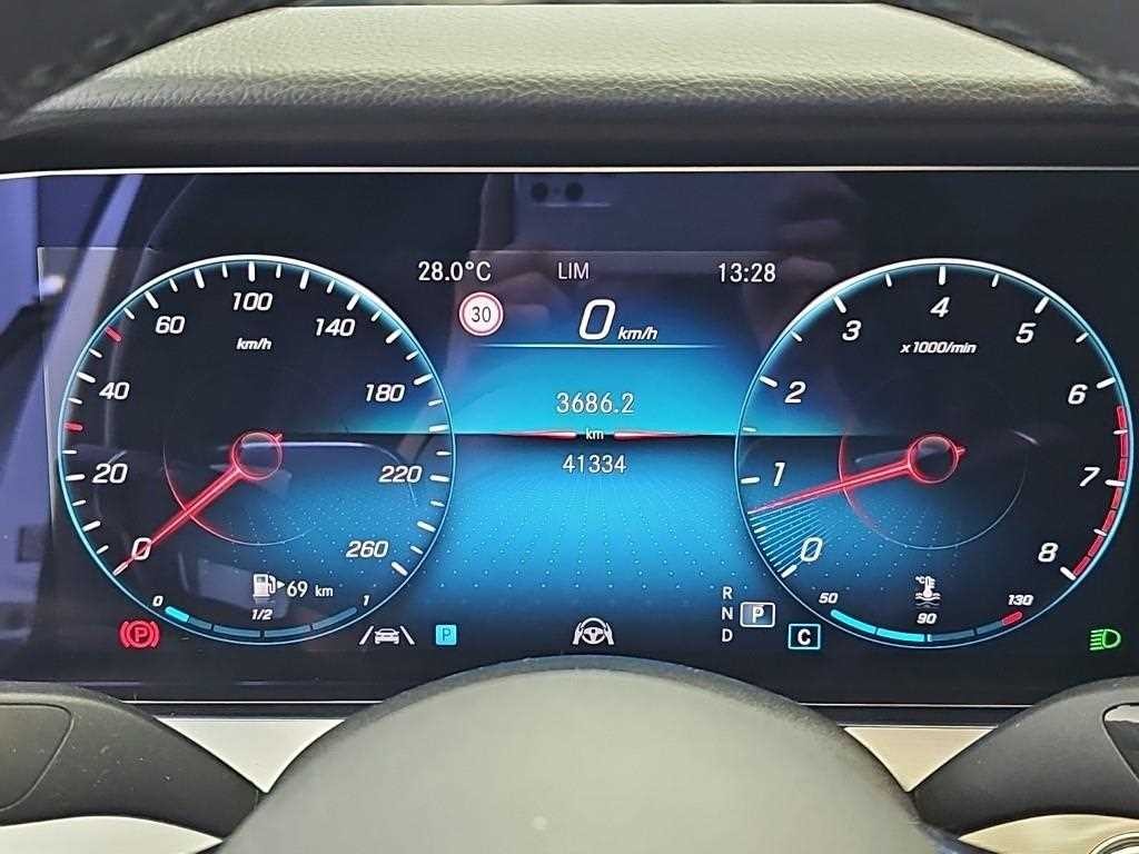 벤츠 E 클래스 E-클래스 W213 E250 아방가르드 이미지 6